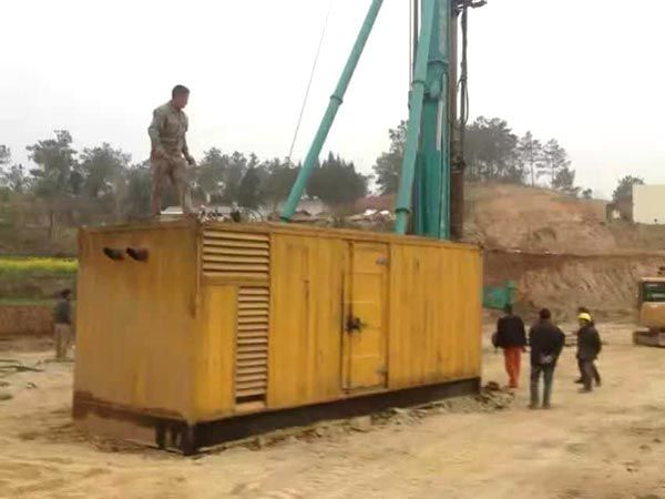 紫云如何判断水冷式机油散热器密封件是否需要更换？